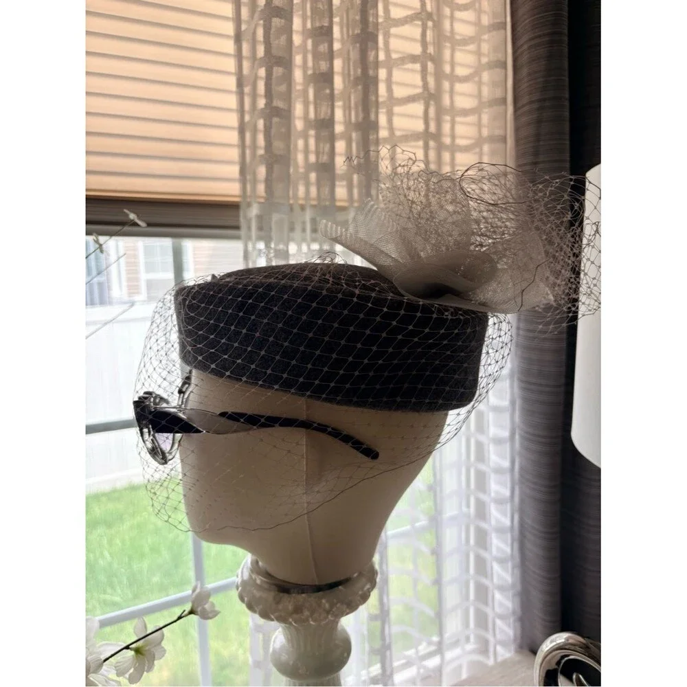 VTG Gray Wool Pillbox Mesh Veil Fascinator Hat